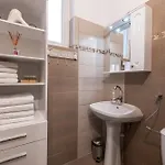 Apartment Cozy Corner - Civic Center, Free Parking, Garden With Bbq Brasov