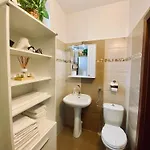 Cozy Corner - Civic Center, Free Parking, Garden With Bbq شقة *