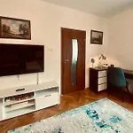 Apartment Cozy Corner - Civic Center, Free Parking, Garden With Bbq Brasov