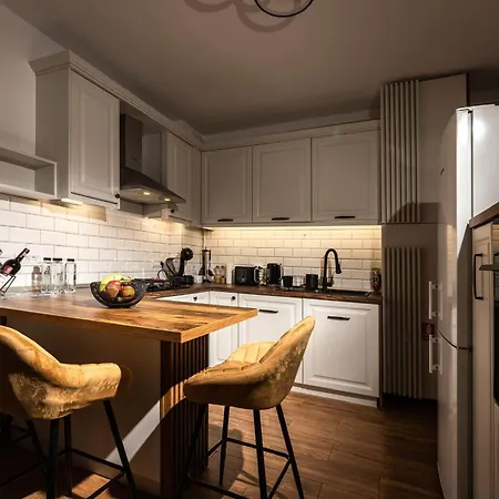 Apartment Cozy Corner - Civic Center, Free Parking, Garden With Bbq