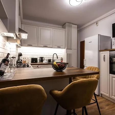 Cozy Corner - Civic Center, Free Parking, Garden With Bbq * Brasov