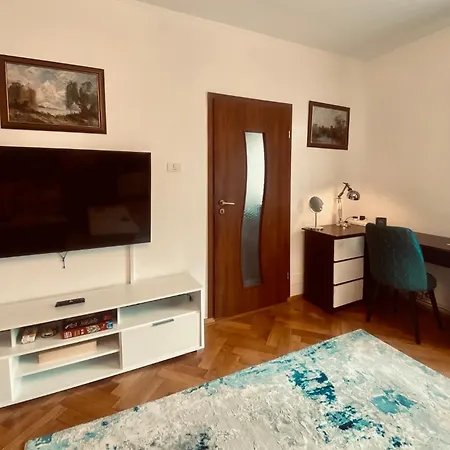 Apartment Cozy Corner - Civic Center, Free Parking, Garden With Bbq Brasov