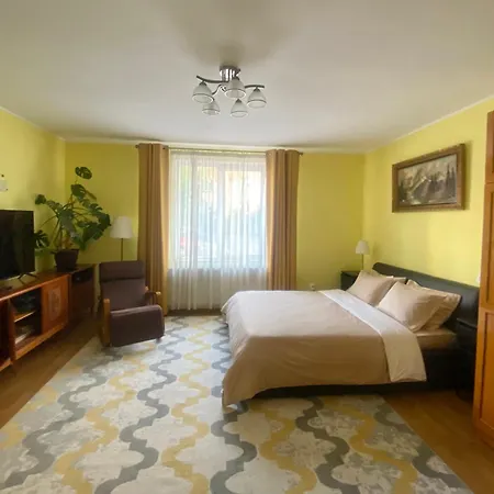 Cozy Corner - Casa In Centrul Civic