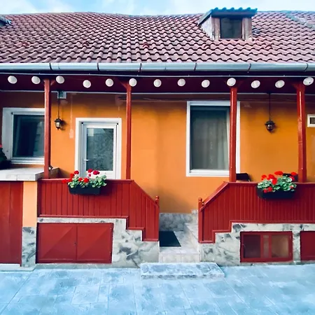 Apartment Cozy Corner - Civic Center, Free Parking, Garden With Bbq *