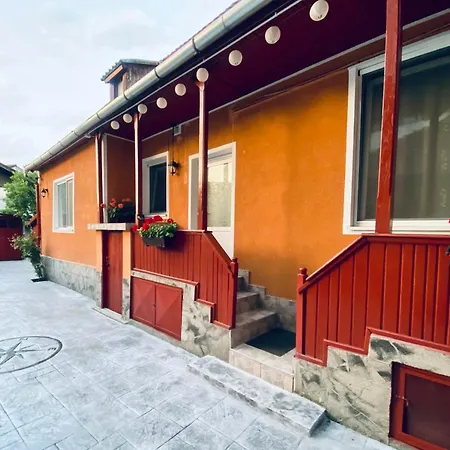 Cozy Corner - Civic Center, Free Parking, Garden With Bbq Brasov