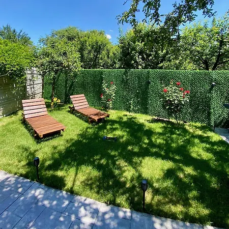 Cozy Corner - Civic Center, Free Parking, Garden With Bbq Apartment *