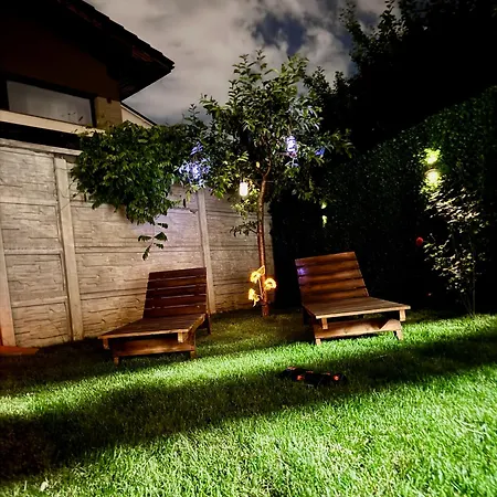 Cozy Corner - Civic Center, Free Parking, Garden With Bbq Apartment Brasov