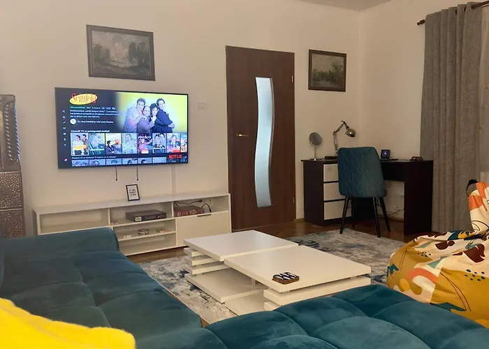 Cozy Corner - Civic Center Apartment *