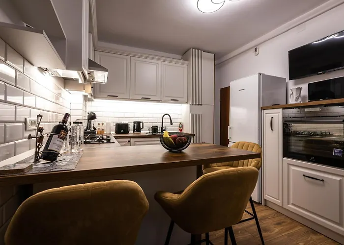 Cozy Corner - Civic Center * Braşov