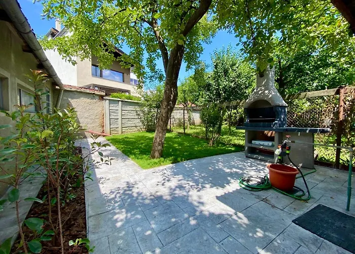 Cozy Corner - Civic Center